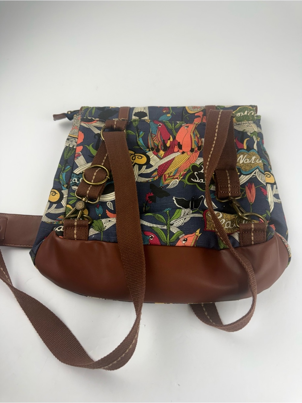 Sakroots Women’s Convertible Signature Peace Print Backpack/Crossbody Bag/Purse - Picture 5 of 6